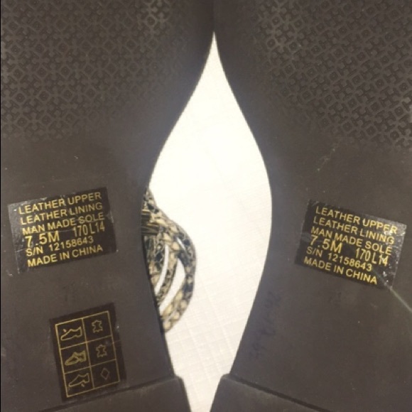 ❤️TORY BURCH MIGNON RINGS AIRLESS ZIP BACK NWOB - Picture 11 of 15